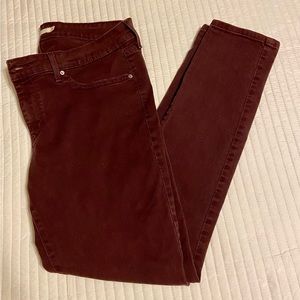 Levi’s 711 Skinny Jeans